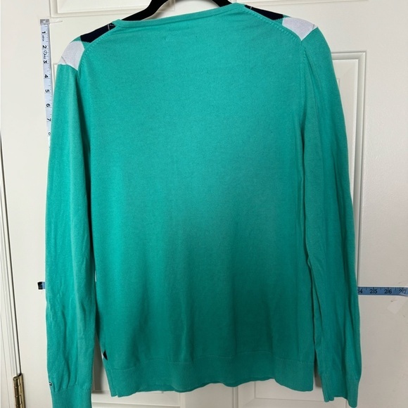 Tommy Hilfiger long sleeve sweater, Large - Picture 6 of 6